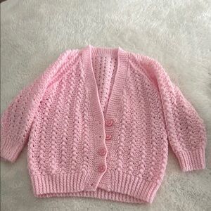 Pastel Pink Cardigan Sweater with Long Sleeves and V-Neck